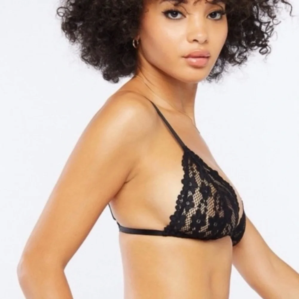 Savage X Fenty Black Caviar Geo
Daisy Bralette - Picture 4 of 10